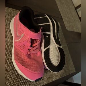 Girls Nike Star Runner Shoes